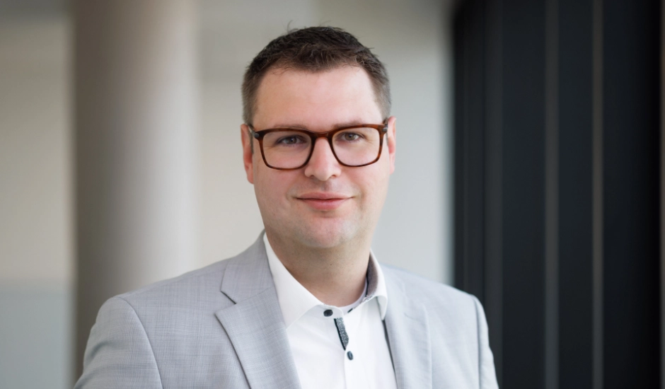 Dr. Matthias Schaum