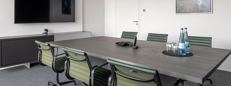 Büro Konferenzraum mit Fernseher